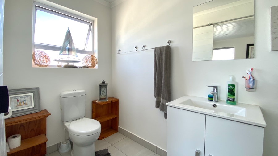 4 Bedroom Property for Sale in Dwarskersbos Western Cape